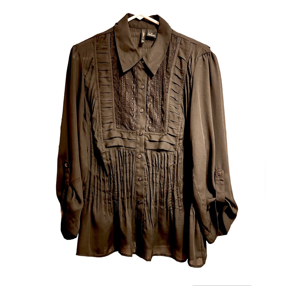 New Directions sheer lacy blouse intricate detail, beautiful top, modest